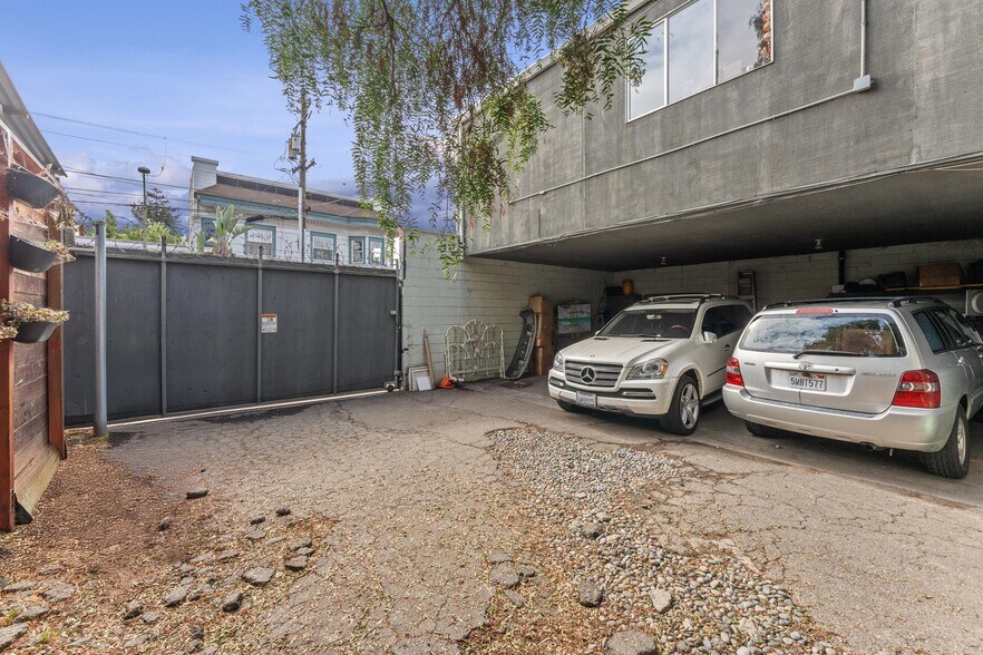 More Photos Of 1254 E 12th St, Oakland Apartments For Sale