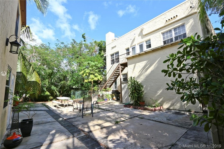 More Photos Of 2630 Natoma St, Coconut Grove Apartments For Sale