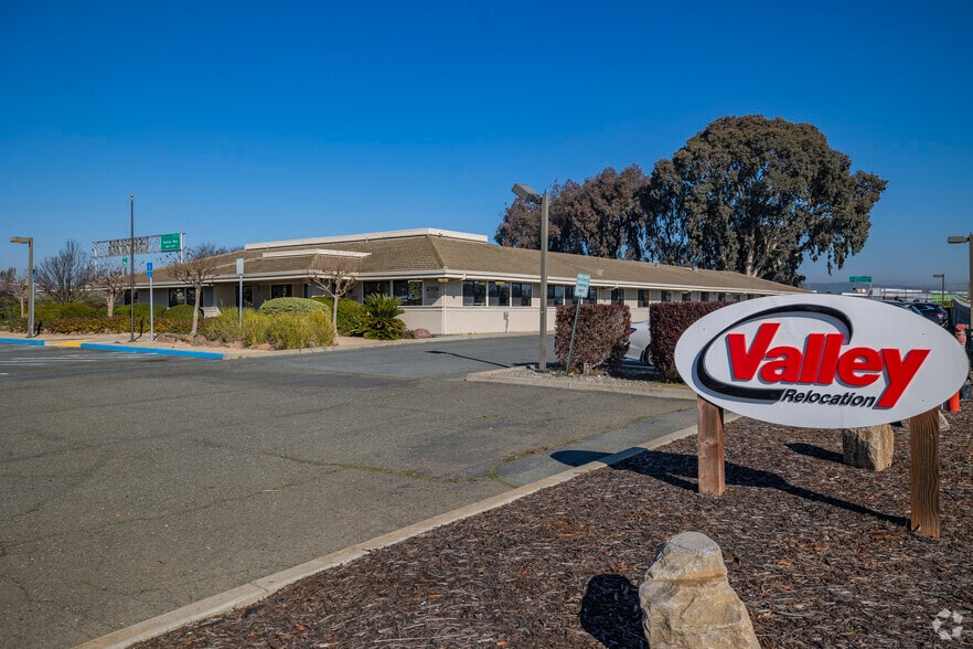 More Photos Of 5000 Marsh Dr, Concord Office For Lease