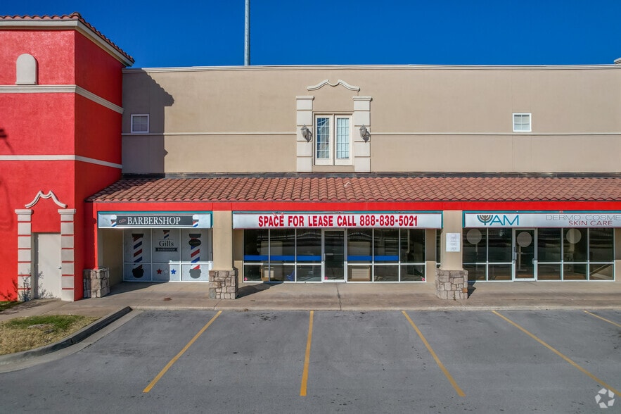 More Photos Of 8303 E 81st St, Tulsa Unknown For Lease