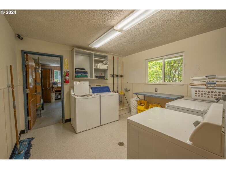 More Photos Of 58787 Hwy 101 hwy, Coos Bay Correctional Facility For Sale
