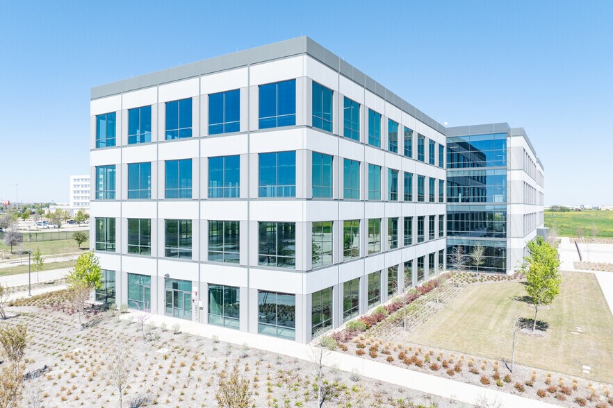 More Photos Of 9900 Hillwood Pky, Fort Worth Coworking Space