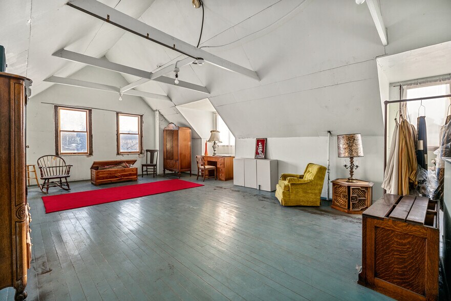 More Photos Of 105 S 5th St, Duquesne Religious Facility For Sale