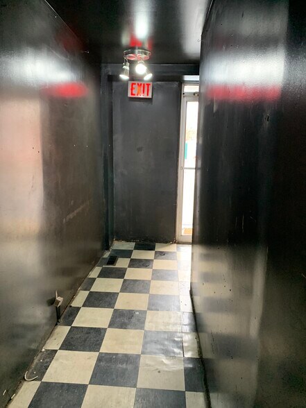 More Photos Of 224-226 W Michigan Ave, Ypsilanti Apartments For Lease
