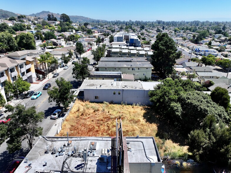 More Photos Of 9811 MacArthur Blvd, Oakland Land For Sale