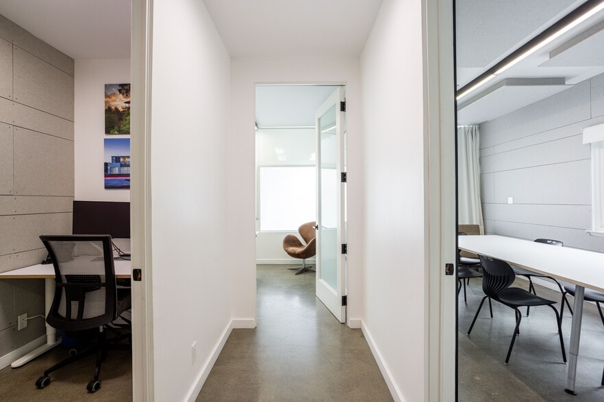 More Photos Of 12421 Venice Blvd, Los Angeles Loft Creative Space For Lease