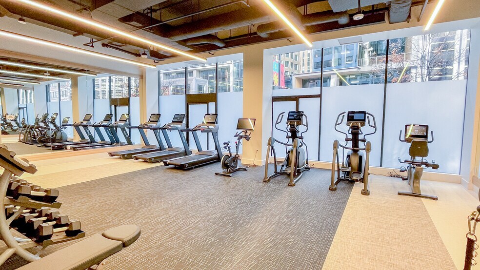 More Photos Of 1150 Connecticut Ave NW, Washington Office For Lease