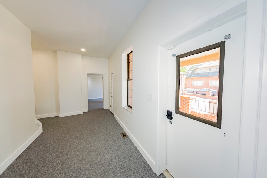 More Photos Of 30-40 E Columbus St, Columbus Unknown For Lease