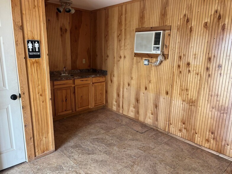 More Photos Of 1301 Baze Way, Snyder Land For Sale