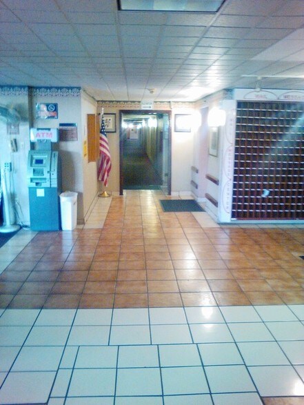 More Photos Of 1441 E Brooks Rd, Memphis Hotel For Sale