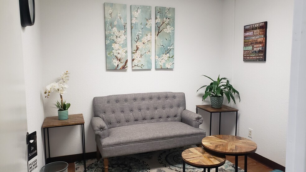 More Photos Of 1317 Oakdale Rd, Modesto Coworking Space