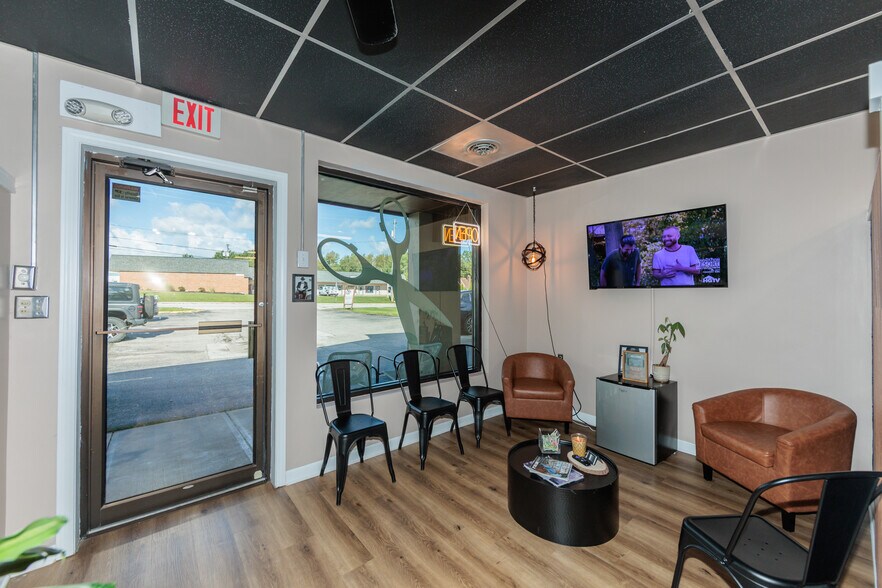 More Photos Of 2085 Clague Rd, Westlake General Retail For Sale