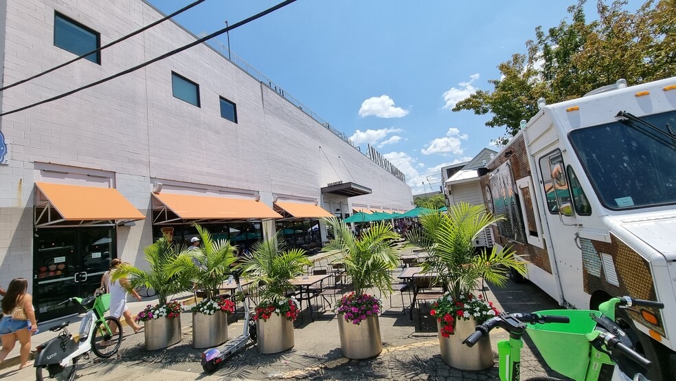 More Photos Of 1254 4th St NE, Washington Storefront For Lease