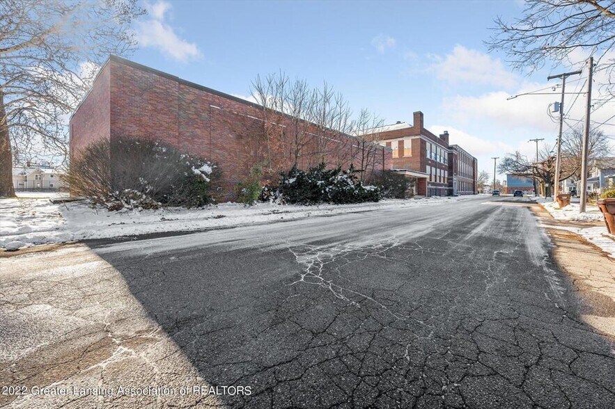 More Photos Of 335 Horatio St, Charlotte Apartments For Sale