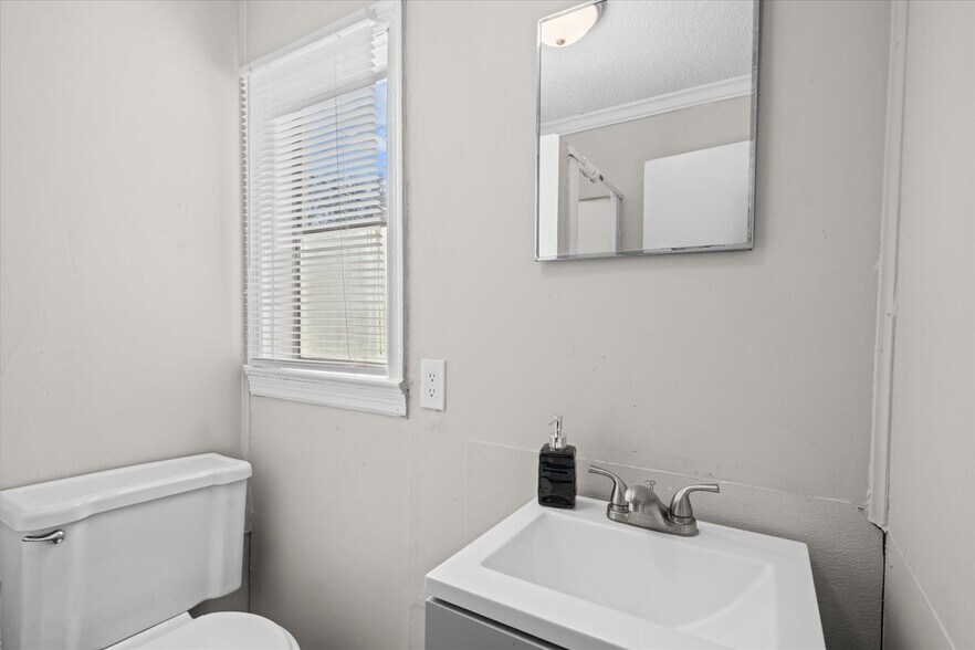 More Photos Of 3950 S Dixie Rd, Dalton Apartments For Sale