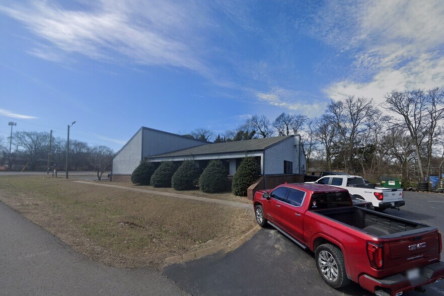 More Photos Of 854 Wren Rd, Goodlettsville Office For Sale