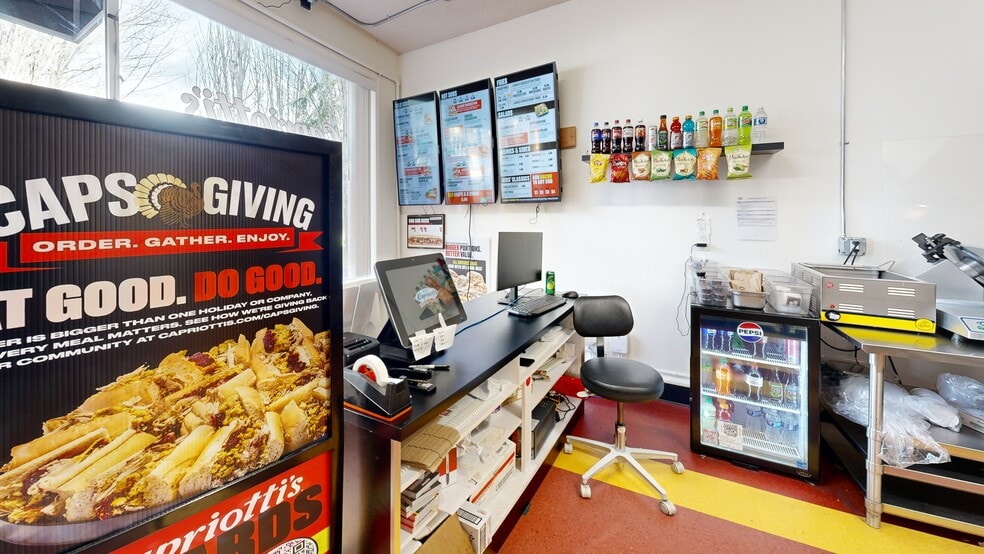 More Photos Of 2816 NE Halsey St, Portland Storefront Retail Residential For Sale