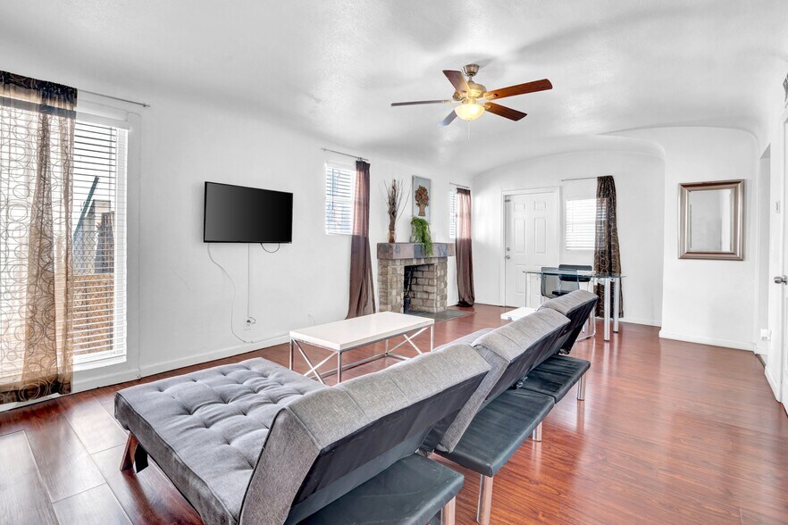 More Photos Of 712 E Pierce St, Phoenix Multifamily For Sale