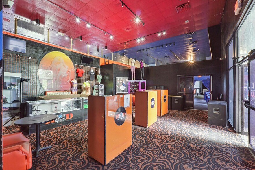 More Photos Of 4730 Frontage Rd, Forest Park Bar For Sale