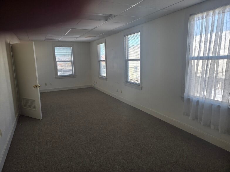 More Photos Of 1515 S Salcedo St, New Orleans Office For Lease