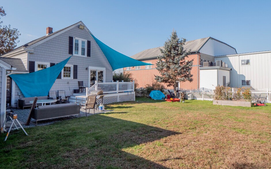More Photos Of 999 Aquidneck Ave, Middletown Flex For Sale