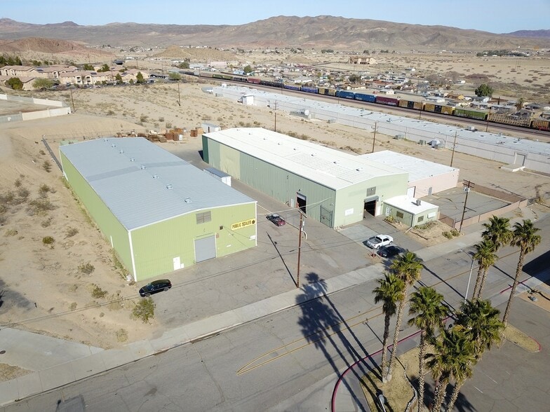 More Photos Of 160-170 Eastgate Rd, Barstow Warehouse For Lease