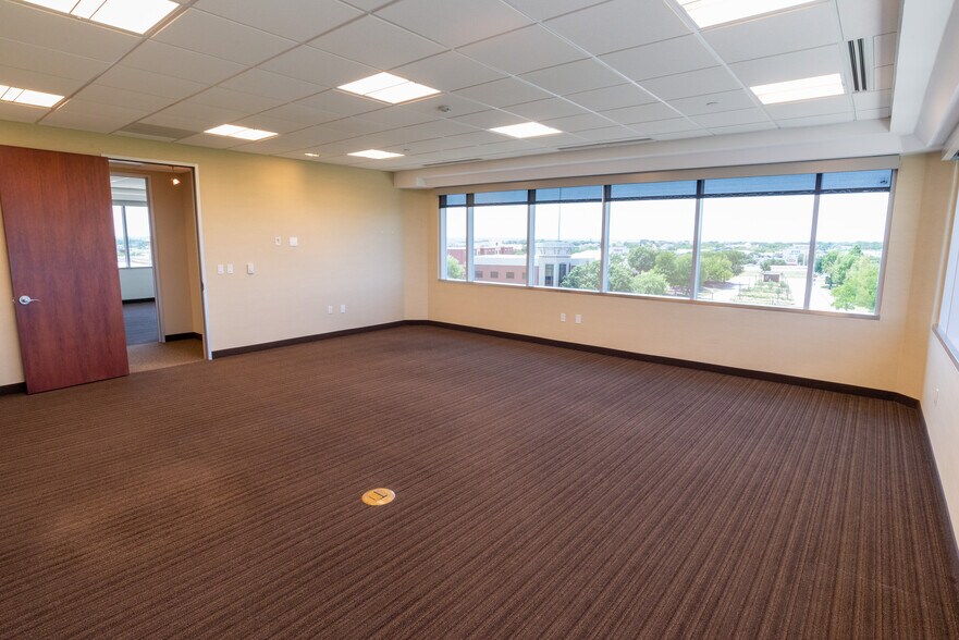 More Photos Of 1600 N Redbud Blvd, McKinney Office For Sale