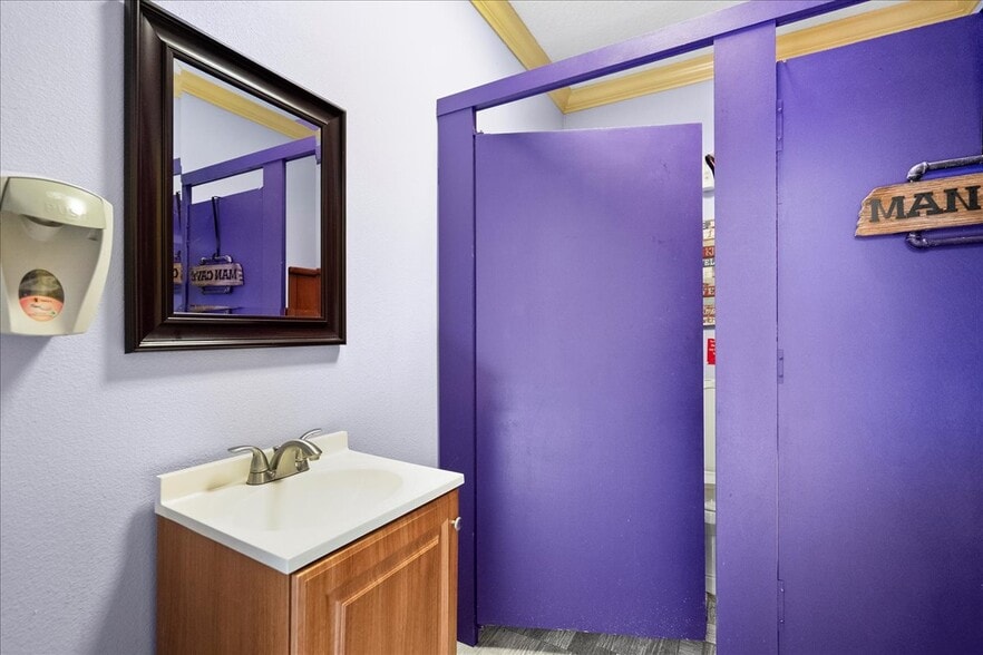 More Photos Of 1434 Oakhurst Ave, Jacksonville Religious Facility For Sale