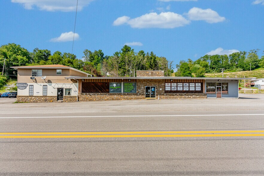 More Photos Of 2939 White Hall Blvd, White Hall General Retail For Sale