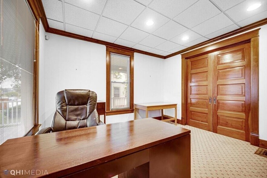 More Photos Of 2710 Franklin St, Michigan City Office Residential For Sale