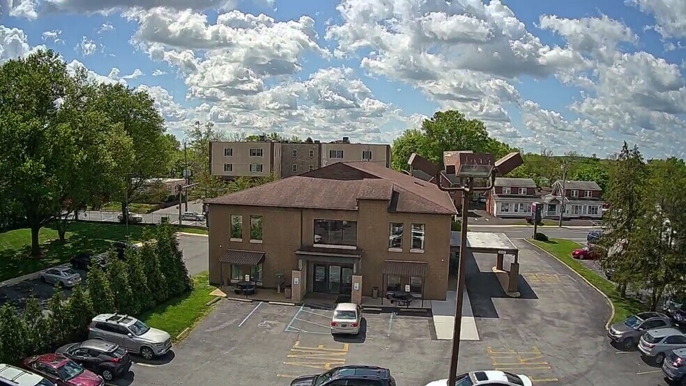 More Photos Of 324 E Main St, Newark Medical For Lease