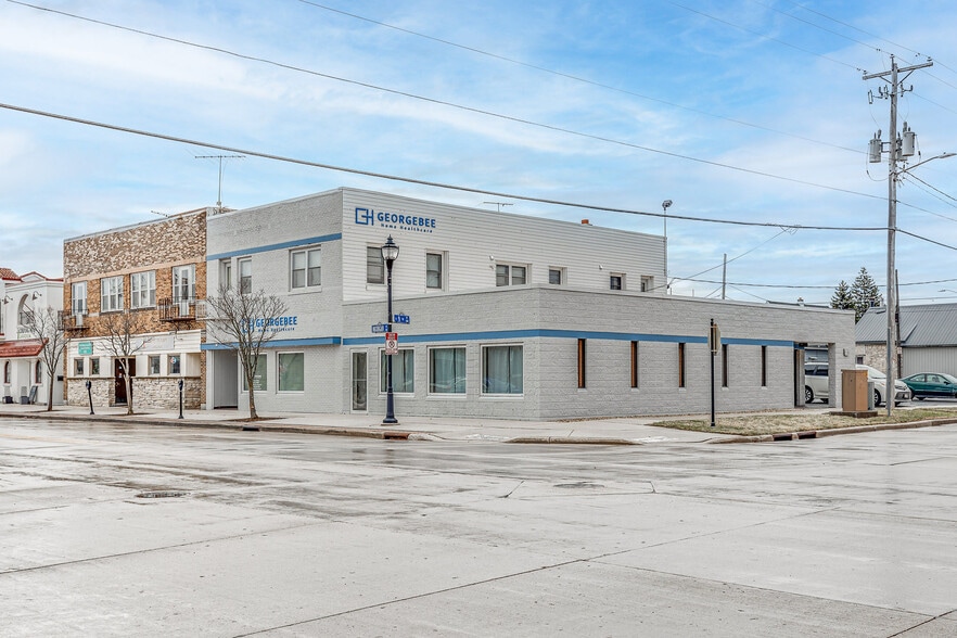 More Photos Of 831 Michigan Ave, Sheboygan Skilled Nursing Facility For Sale