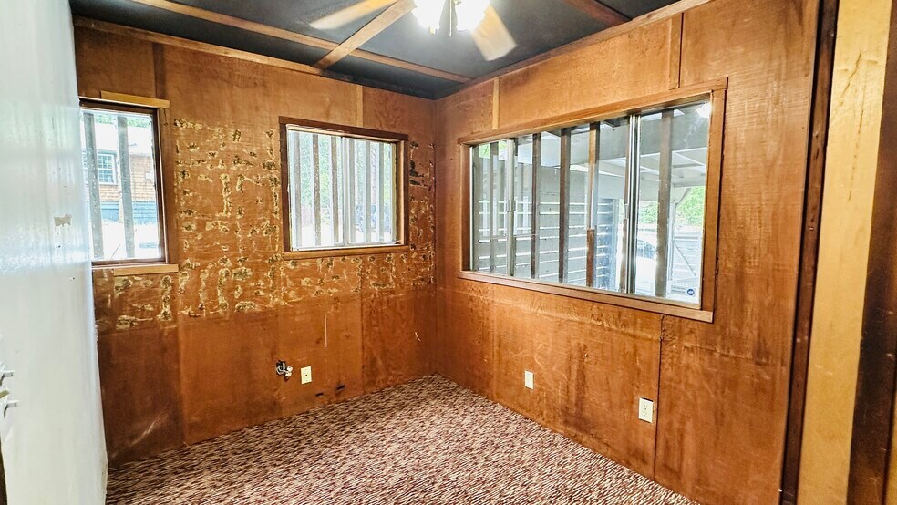 More Photos Of 54905 N Circle Dr, Idyllwild-Pine Cove Restaurant For Sale