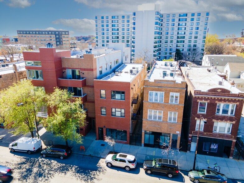 More Photos Of 2064 N Western Ave, Chicago Storefront Retail Residential For Lease