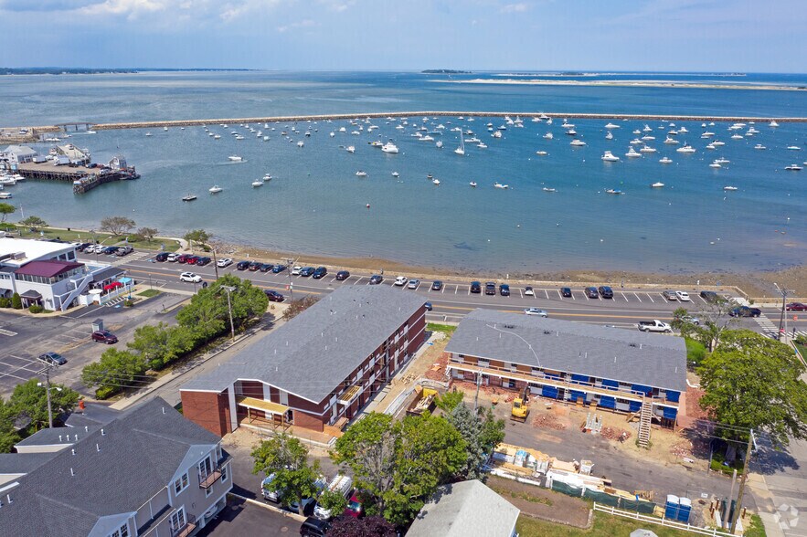 More Photos Of 98 Water St, Plymouth Apartments For Lease