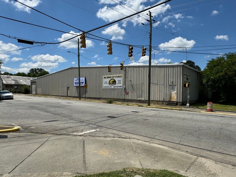 More Photos Of 300 S Main St, Darlington Warehouse For Sale