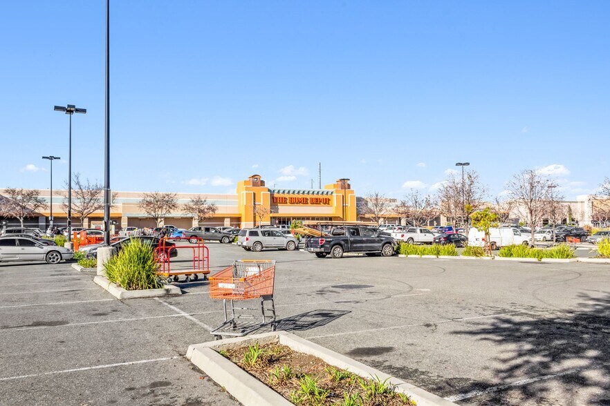 More Photos Of 2181 Monterey Hwy, San Jose Storefront For Sale