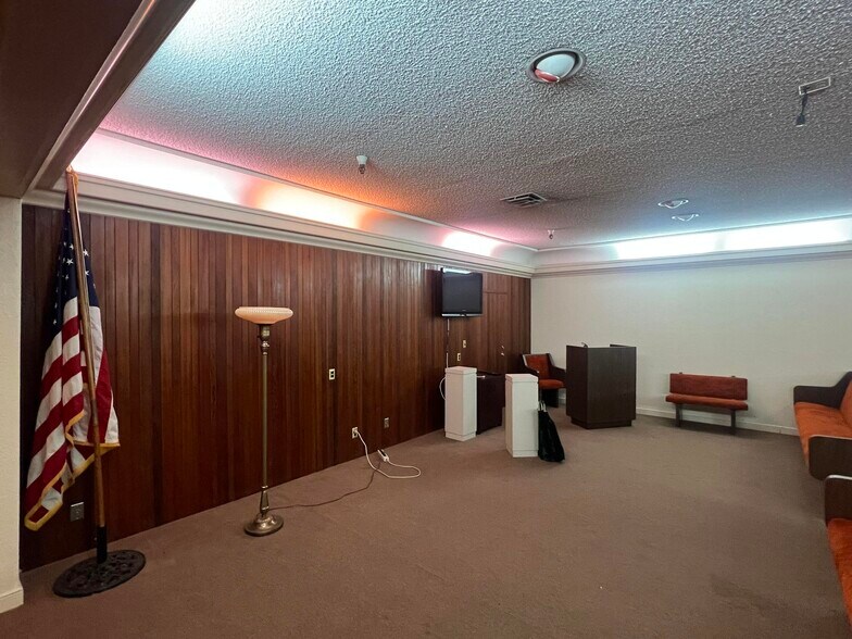 More Photos Of 1070 H St, Arcata Specialty For Sale