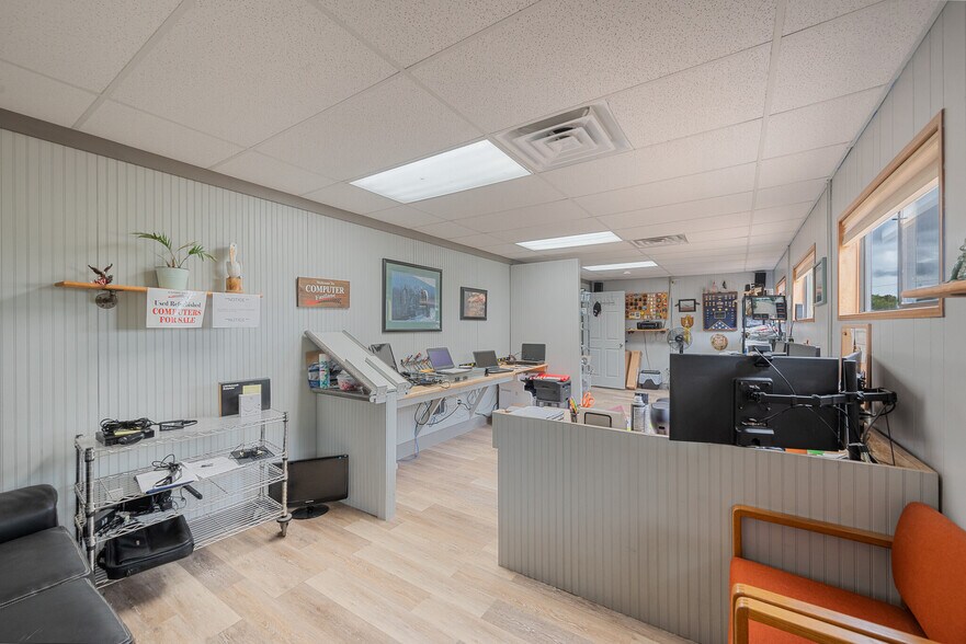 More Photos Of 5290 W State Highway 31, Corsicana Office Residential For Lease