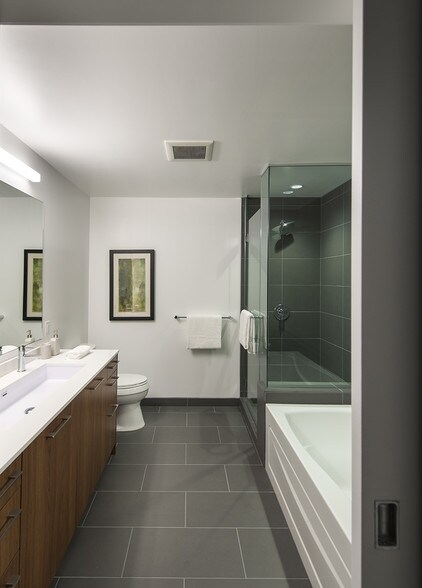 More Photos Of 399 Fremont St, San Francisco Apartments For Lease