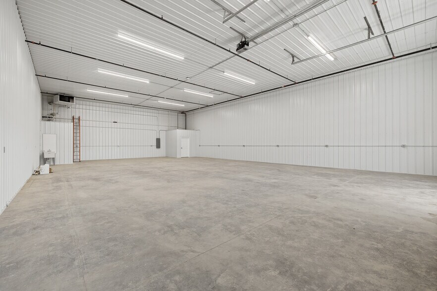 More Photos Of 2375 Taggart Rd, Rapid City Industrial For Lease