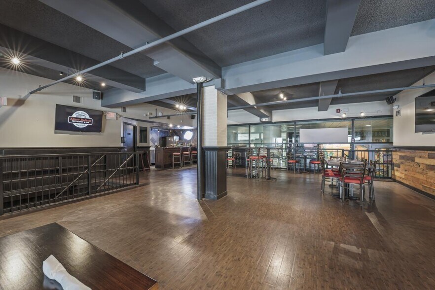 More Photos Of 51 S Pearl St, Albany Sports And Entertainment For Sale