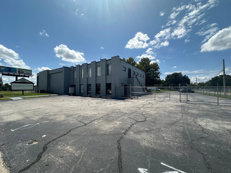 More Photos Of 2300 S Orange Blossom Trl, Orlando Office For Sale