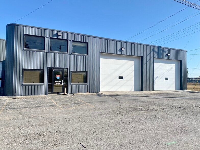 More Photos Of 2075 S Belmont Ave, Indianapolis Unknown For Lease