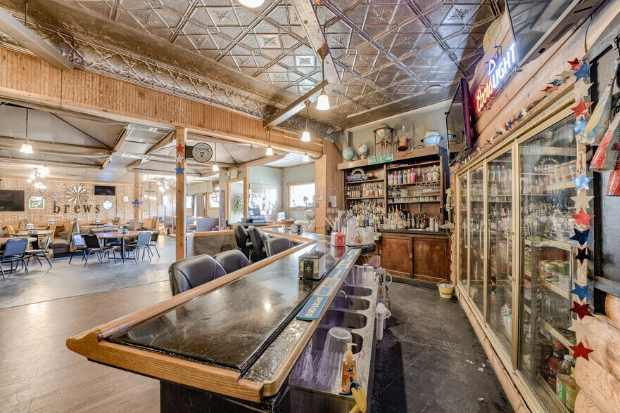 More Photos Of 644 Main St, North Bend Restaurant For Sale