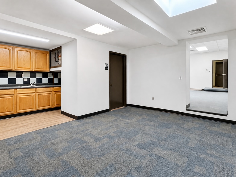 More Photos Of 18-17 42nd St, Astoria Light Distribution For Lease