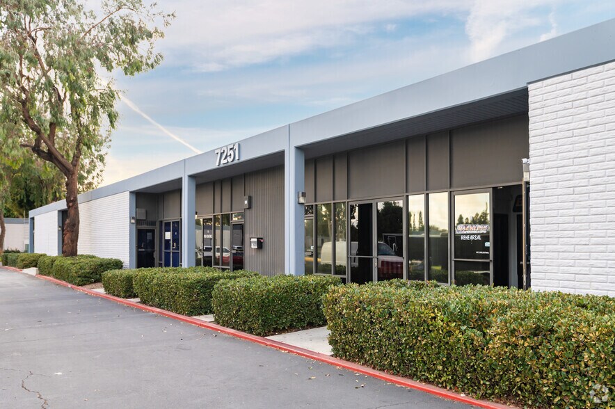 More Photos Of 7251 Garden Grove Blvd, Garden Grove Light Manufacturing For Lease