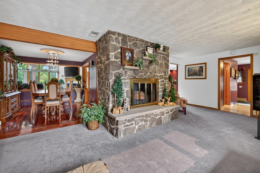 More Photos Of 3405 Orchard Park Rd, Orchard Park Office Residential For Sale
