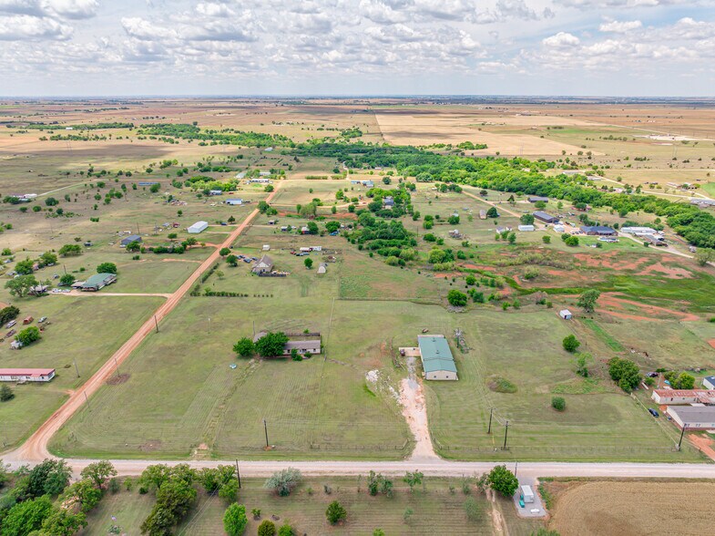 More Photos Of 22514 2930 rd, Kingfisher Industrial For Sale