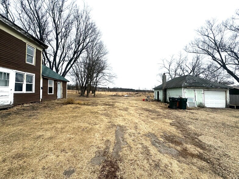 More Photos Of 106 Main St, Montello Land For Sale